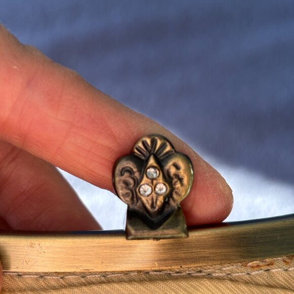 Vintage Beaded Floral Clutch Purse with Long Chain Strap -in Very Good Condition - Picture 8 of 9